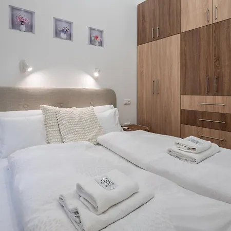 דירה Andrassy Essence *