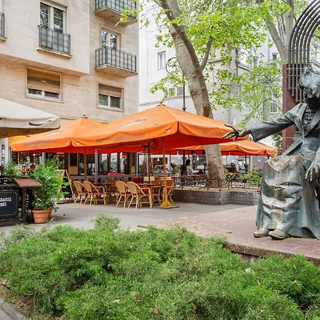 Andrassy Essence דירה *