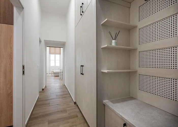 Andrassy Essence
