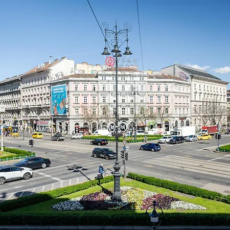 Andrassy Essence