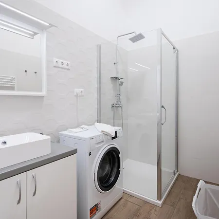 Andrassy Essence Budapeşte