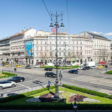 Andrassy Essence